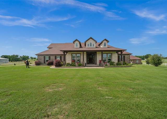 Property at 23151 Champion Dr, Lindale, TX 75771, 3 beds, 2.5 baths