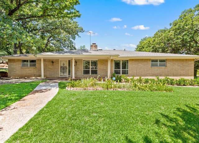 Property at 1306 Driftwood Dr, Euless, TX 76040, 4 beds, 3 baths