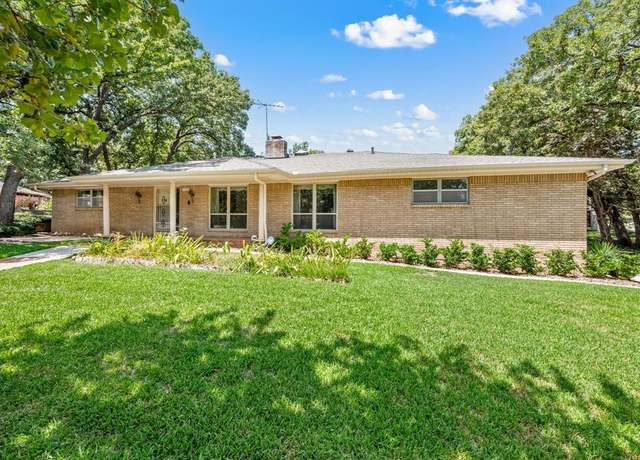 Property at 1306 Driftwood Dr, Euless, TX 76040, 4 beds, 3 baths