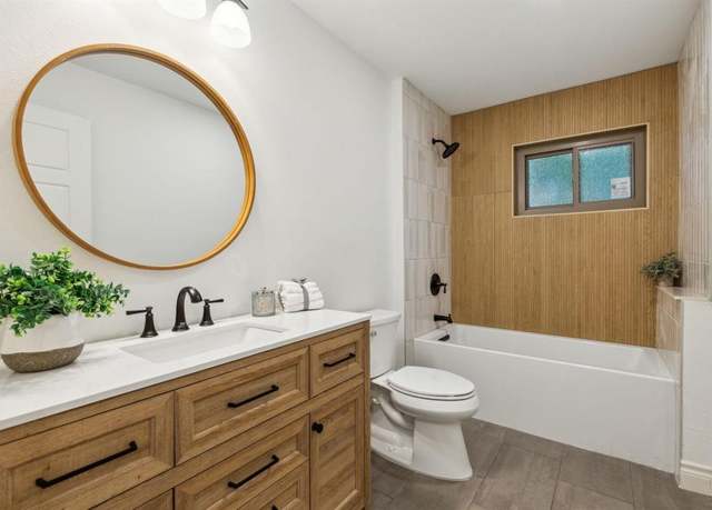Property at 6200 Ravenswood Dr, Fort Worth, TX 76112, 4 beds, 2 baths
