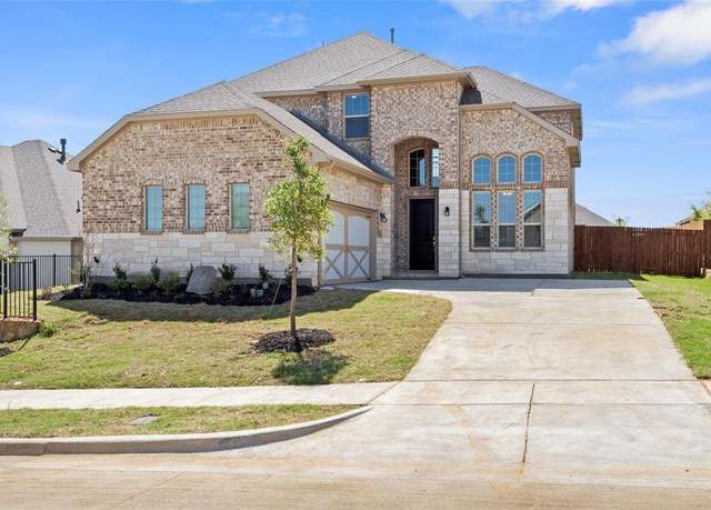 Property at 1105 Whispering Hill Dr, Mansfield, TX 76063, 4 beds, 3 baths