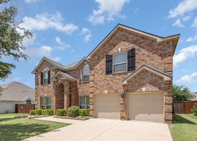 Property at 4931 Soaring Eagle Ct, Grand Prairie, TX 75052, 5 beds, 3.5 baths