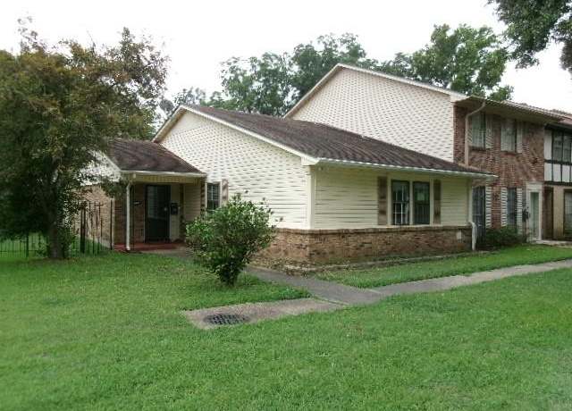 Property at 257 E Stephenson St, Shreveport, LA 71104, 2 beds, 2 baths