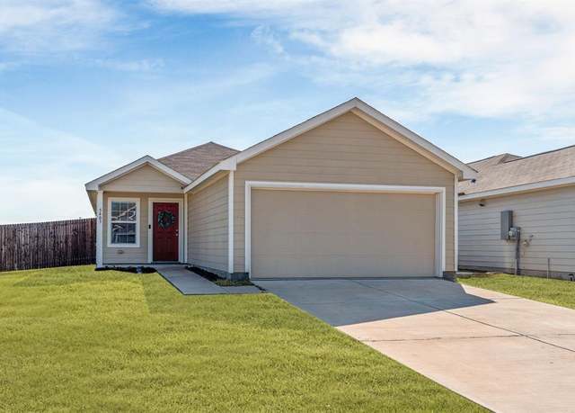 Property at 5403 Longshadow Dr, Princeton, TX 75407, 3 beds, 2 baths