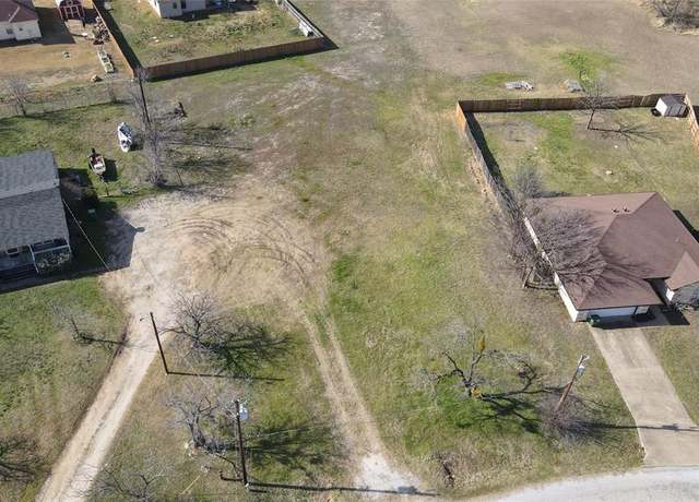Property at 1322 Laredo Dr, Granbury, TX 76048