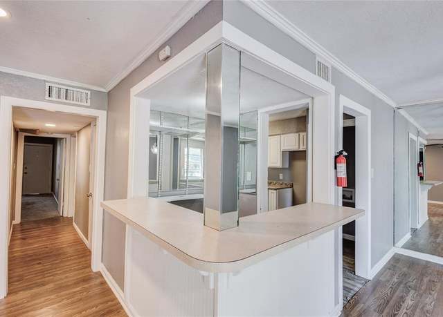 Property at 5057 Ridglea Ln #1111, Fort Worth, TX 76116, 2 beds, 2 baths