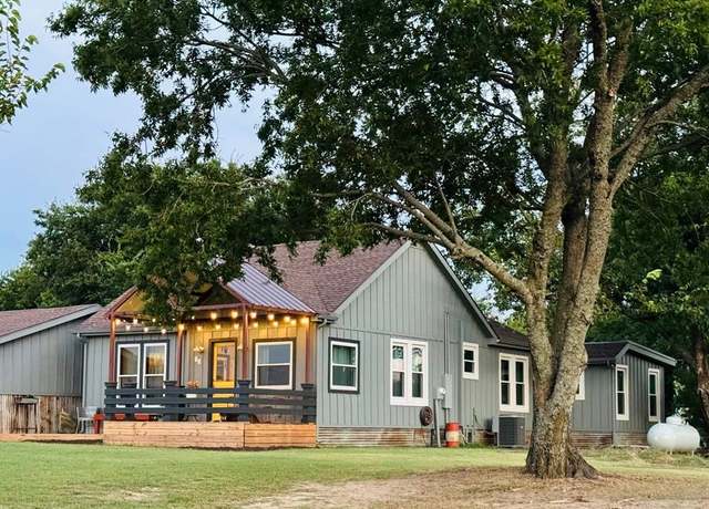 Property at 52 Ole Vittitoe Rd, Whitewright, TX 75491, 3 beds, 2 baths