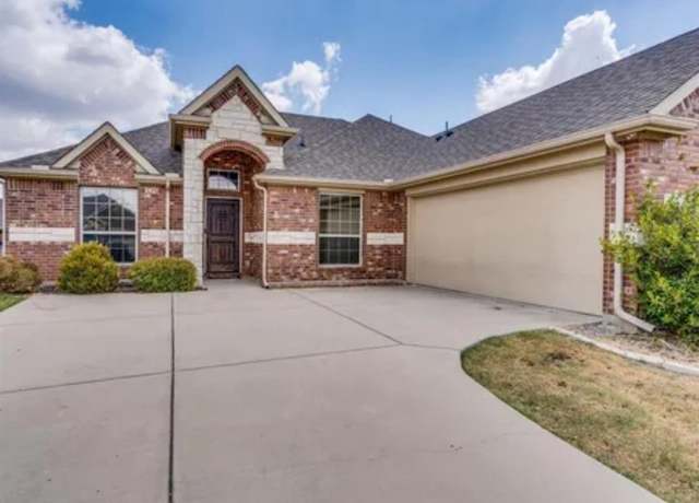 Property at 2184 Liriope Ln, Waxahachie, TX 75165, 3 beds, 2 baths