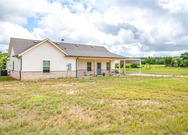 Property at 194 Reeves Rd, Jacksboro, TX 76458, 3 beds, 2 baths