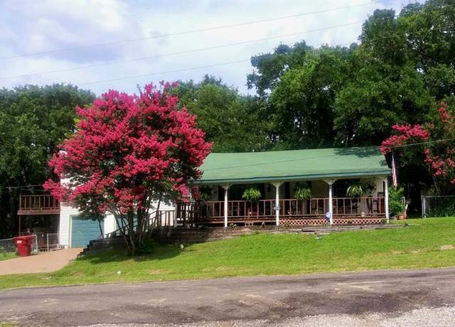Property at 404 Haralson Ln, West Tawakoni, TX 75474, 4 beds, 2 baths