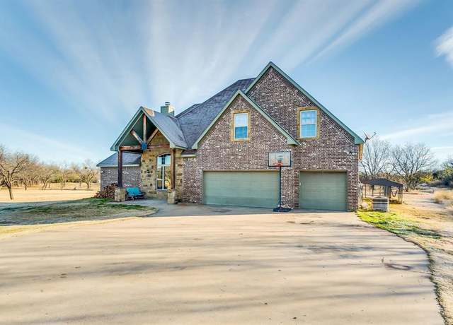 Property at 2090 River Front Ct, Stephenville, TX 76401, 5 beds, 3 baths