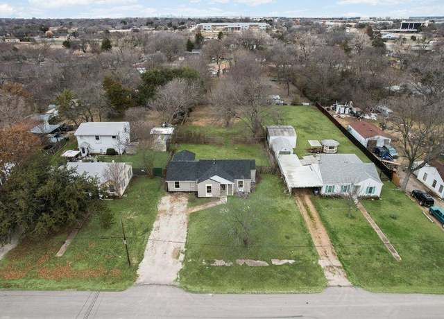 Property at 535 W Hammond St, Lancaster, TX 75146, 4 beds, 2 baths