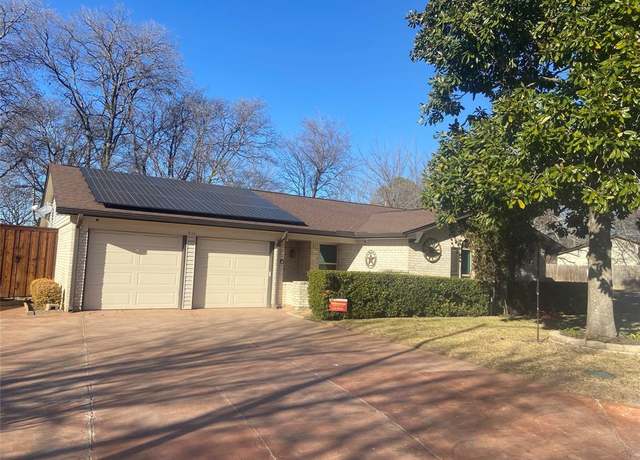 Property at 911 Moorhead Ct, Arlington, TX 76014, 3 beds, 2 baths