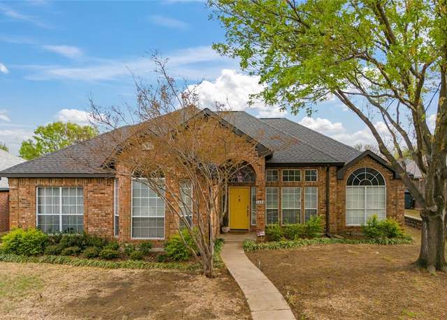 Property at 1654 Shannon Dr, Lewisville, TX 75077, 3 beds, 2 baths