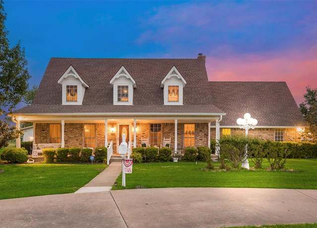 Property at 12746 Glenwood Trl, Forney, TX 75126, 3 beds, 2.5 baths