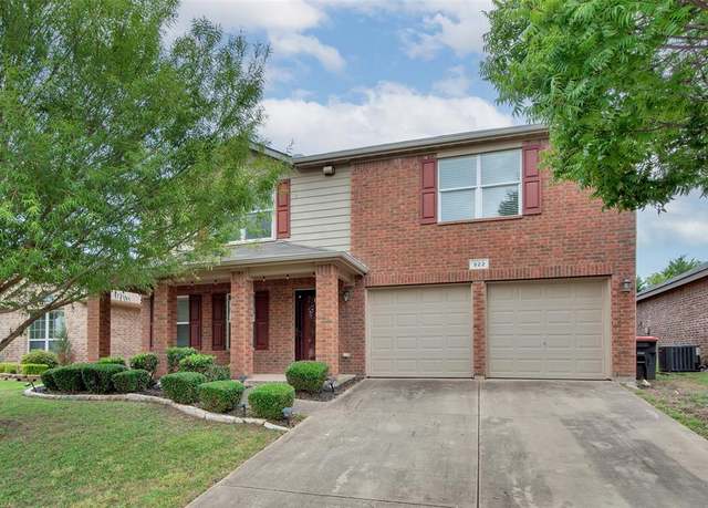Property at 922 Bens Dr, Anna, TX 75409, 4 beds, 2.5 baths
