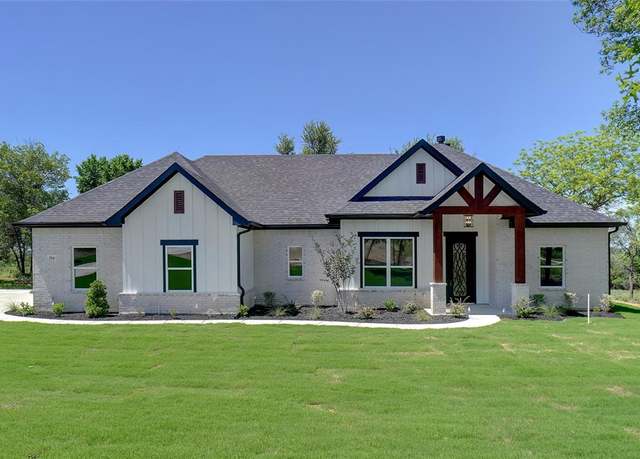 Property at 316 Falcon Ct, Springtown, TX 76082, 3 beds, 2 baths