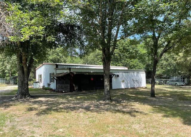Property at 190 Fcr 192, Streetman, TX 75859, 2 beds, 1 bath