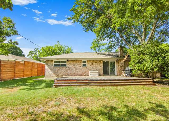 Property at 210 Allenwood Dr, Allen, TX 75002, 3 beds, 2 baths