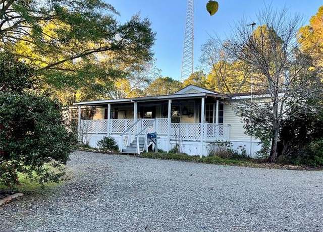 Property at 3719 Highway 2 Alt, Haynesville, LA 71038, 3 beds, 2 baths