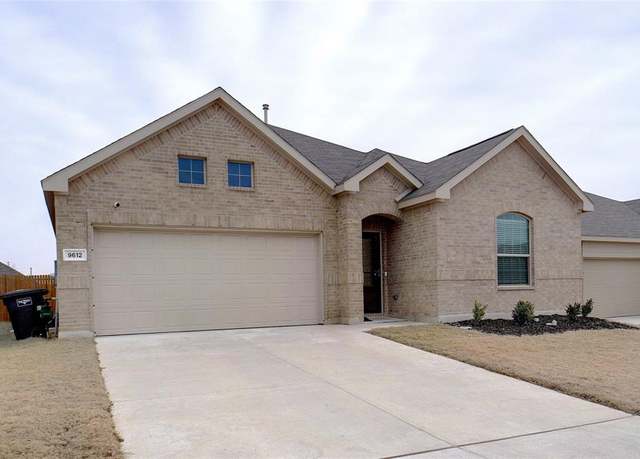 Property at 9612 Crawler Dr, Fort Worth, TX 76179, 3 beds, 2 baths