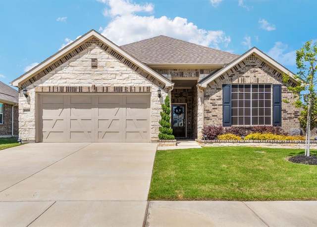 Property at 6608 Cedarhurst Ct, Denton, TX 76226, 3 beds, 2 baths