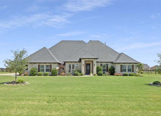 Property at 8604 Tuscan Way, Godley, TX 76044, 4 beds, 2.5 baths