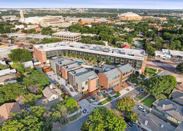 Property at 1217 Dorothy Ln #4, Fort Worth, TX 76107, 3 beds, 3 baths