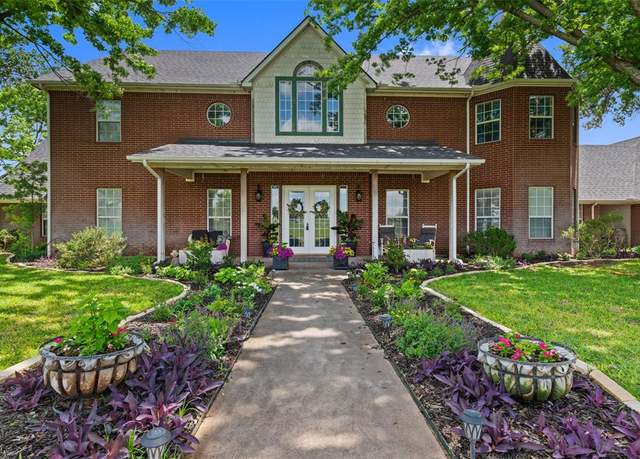 Property at 1674 Cuba Rd, Bridgeport, TX 76426, 6 beds, 4 baths