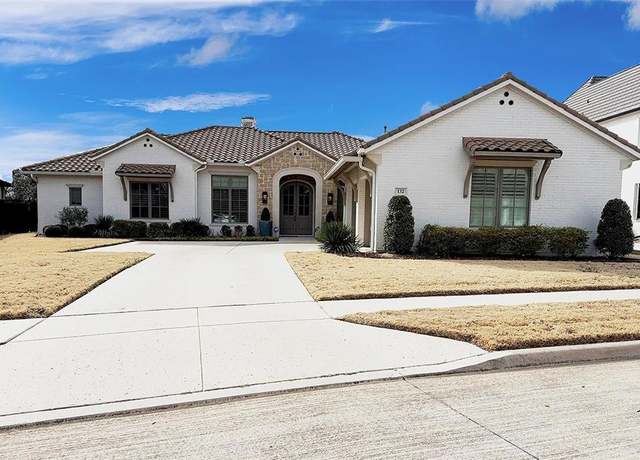 Property at 132 Pineland Pl, Fort Worth, TX 76114, 4 beds, 3.5 baths