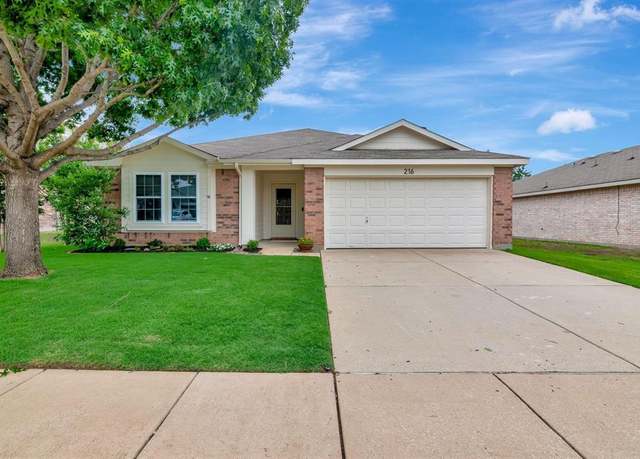 Property at 216 Hilltop Dr, Justin, TX 76247, 4 beds, 2 baths