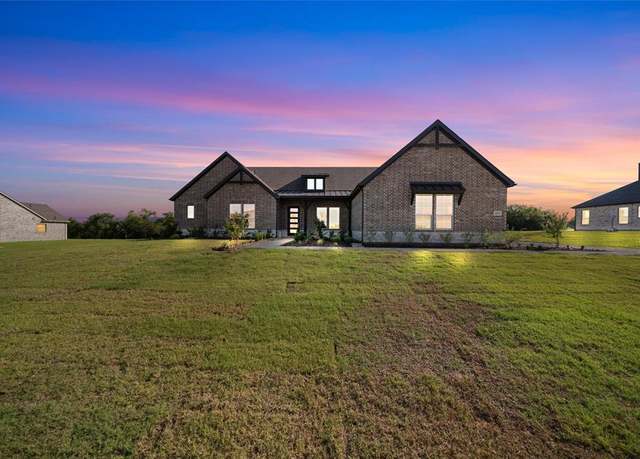 Property at 407 Indian Creek Rd, Van Alstyne, TX 75495, 3 beds, 3.5 baths