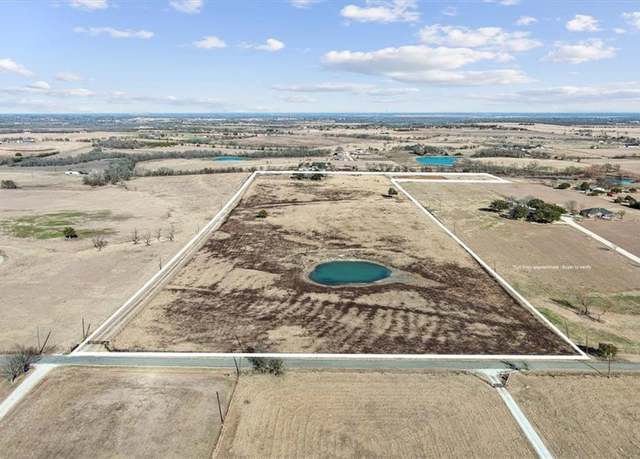 Property at 347 Howe Hill Rd, Robinson, TX 76706, 3 beds, 2 baths