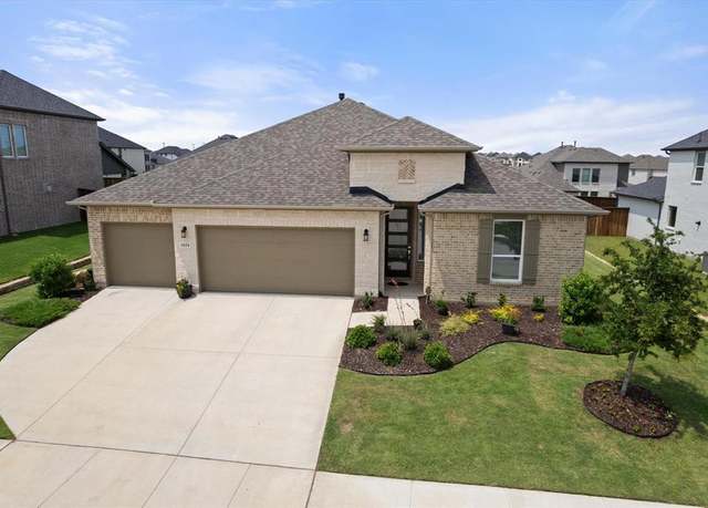 Property at 1624 Thunderbird Dr, Fort Worth, TX 76052, 4 beds, 3 baths