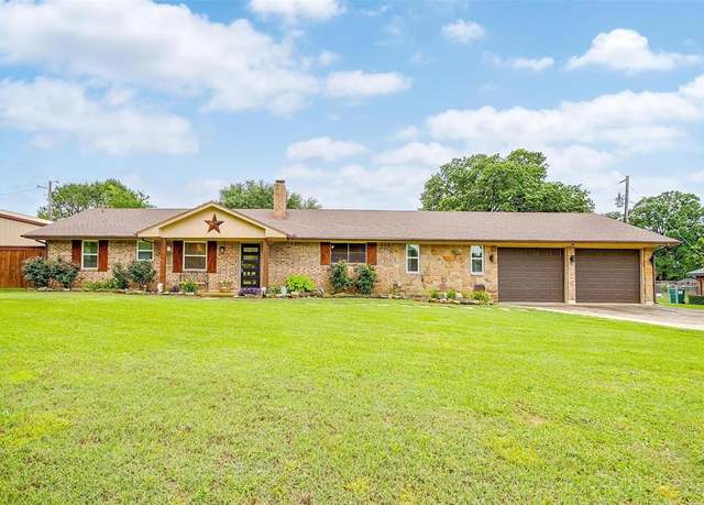 Property at 7000 County Road 527, Burleson, TX 76028, 4 beds, 3 baths