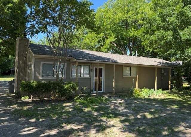 Property at 2104 E Harrison St, Melissa, TX 75454, 2 beds, 1 bath