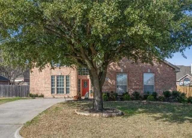 Property at 14 E Hillside Pl, Trophy Club, TX 76262, 4 beds, 2.5 baths