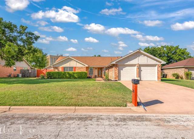 Property at 3726 Santa Monica Dr, Abilene, TX 79605, 4 beds, 2 baths