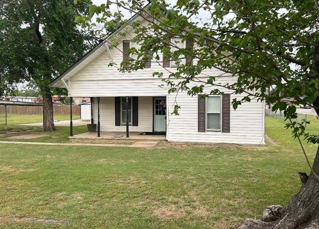 Property at 213 E Boyd Ave, Boyd, TX 76023, 2 beds, 1 bath