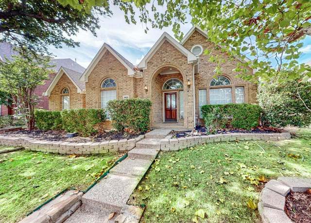 Property at 9611 Cliffside Dr, Irving, TX 75063, 3 beds, 2 baths