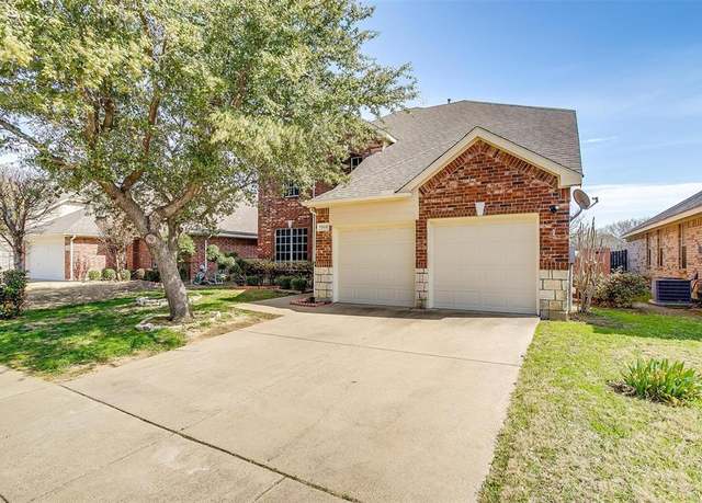 Property at 7808 Quiet Waters Dr, Arlington, TX 76016, 4 beds, 2.5 baths