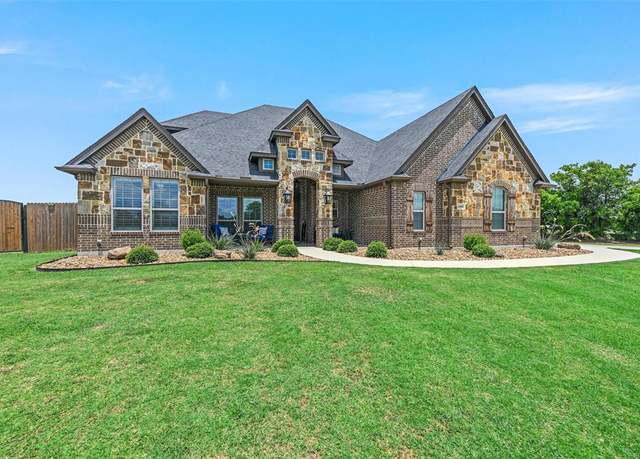 Property at 12800 Rocking Horse Dr, Fort Worth, TX 76052, 4 beds, 3.5 baths