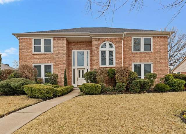 Property at 5033 River Bluff Dr, Fort Worth, TX 76132, 4 beds, 2.5 baths