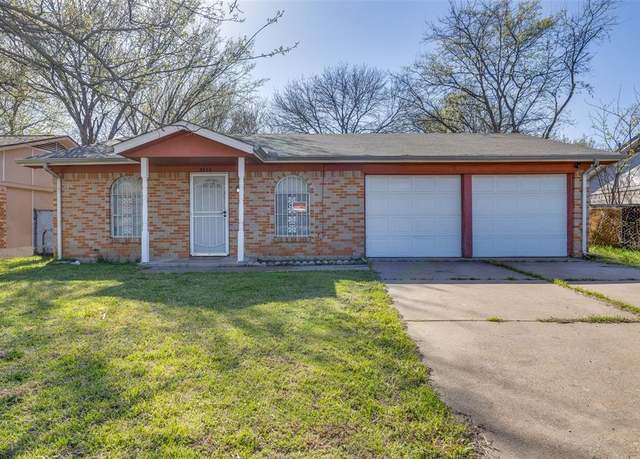 Property at 3816 Lauretta Dr, Fort Worth, TX 76119, 3 beds, 2 baths