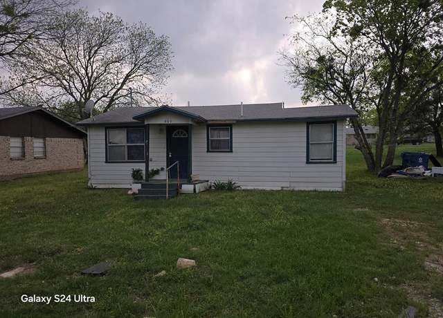 Property at 606 Santa Fe St, Alvarado, TX 76009, 2 beds, 1 bath