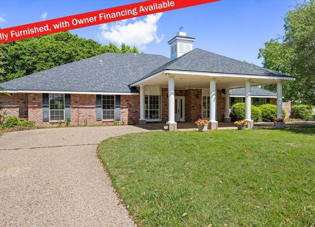 Property at 6414 Buena Vista Dr, Granbury, TX 76049, 3 beds, 2.5 baths