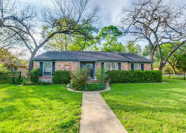 Property at 9551 E Lake Highlands Dr, Dallas, TX 75218, 3 beds, 3 baths