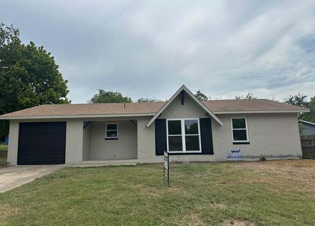 Property at 4902 Dalevale Ct, Fort Worth, TX 76135, 3 beds, 1 bath