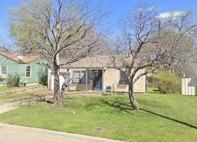 Property at 3233 Evans Ave, Fort Worth, TX 76110, 2 beds, 1 bath