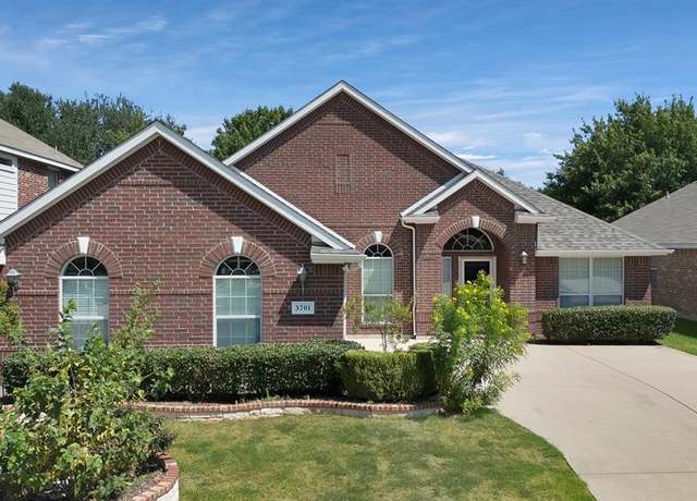 Property at 3701 Queenswoos Ct, Fort Worth, TX 76244, 3 beds, 2 baths